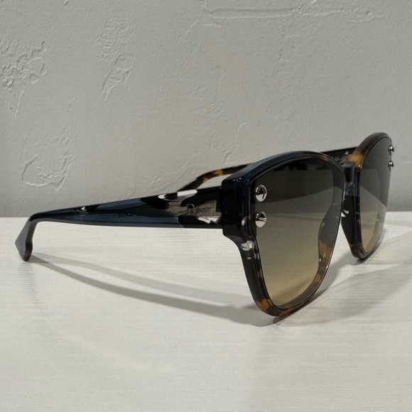 Dior Addict3 Sunglasses - Picture 2 of 5